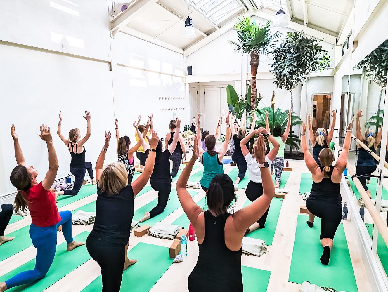 London Eye Yoga: Exercise And Meditate In The Sky